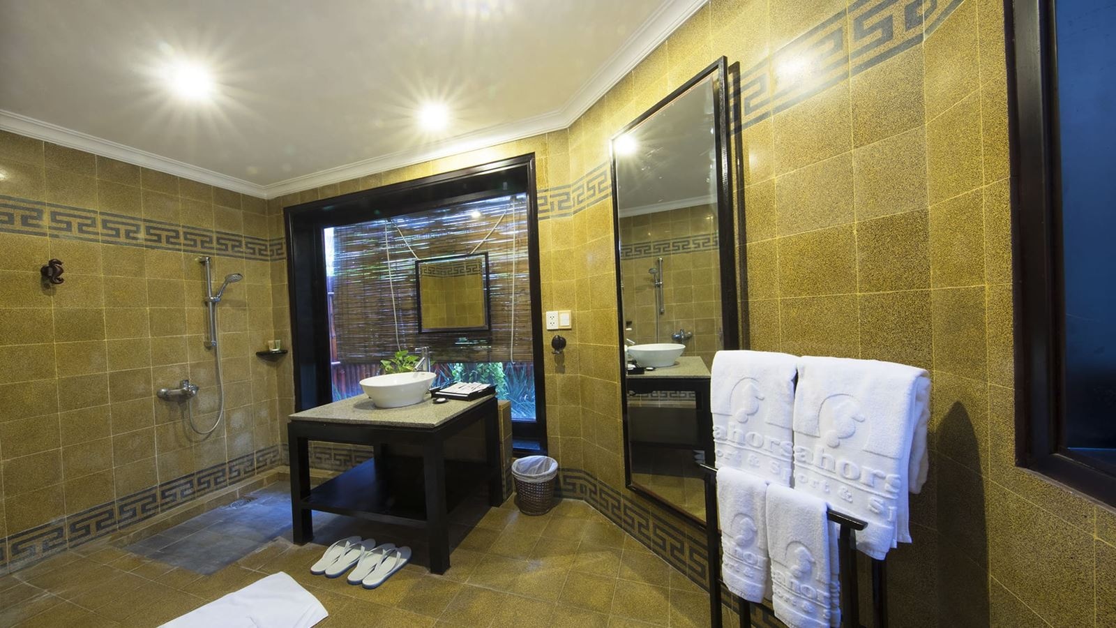 rooms-bungalow-pool-view-with-terrace-child-without-extra-bed