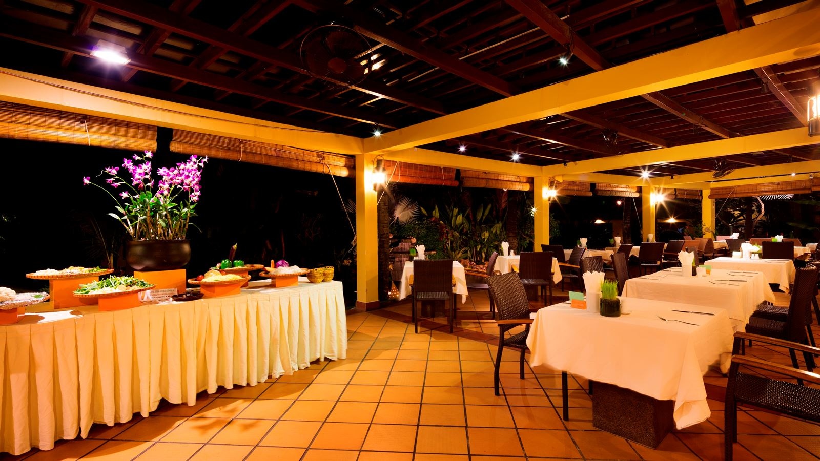 restaurants-restaurants