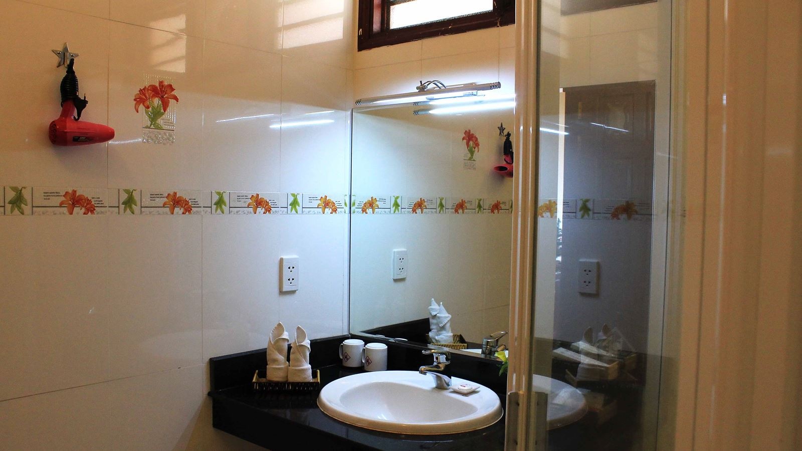 rooms-room-deluxe-nonsmoking-at-sea-side-with-balcony