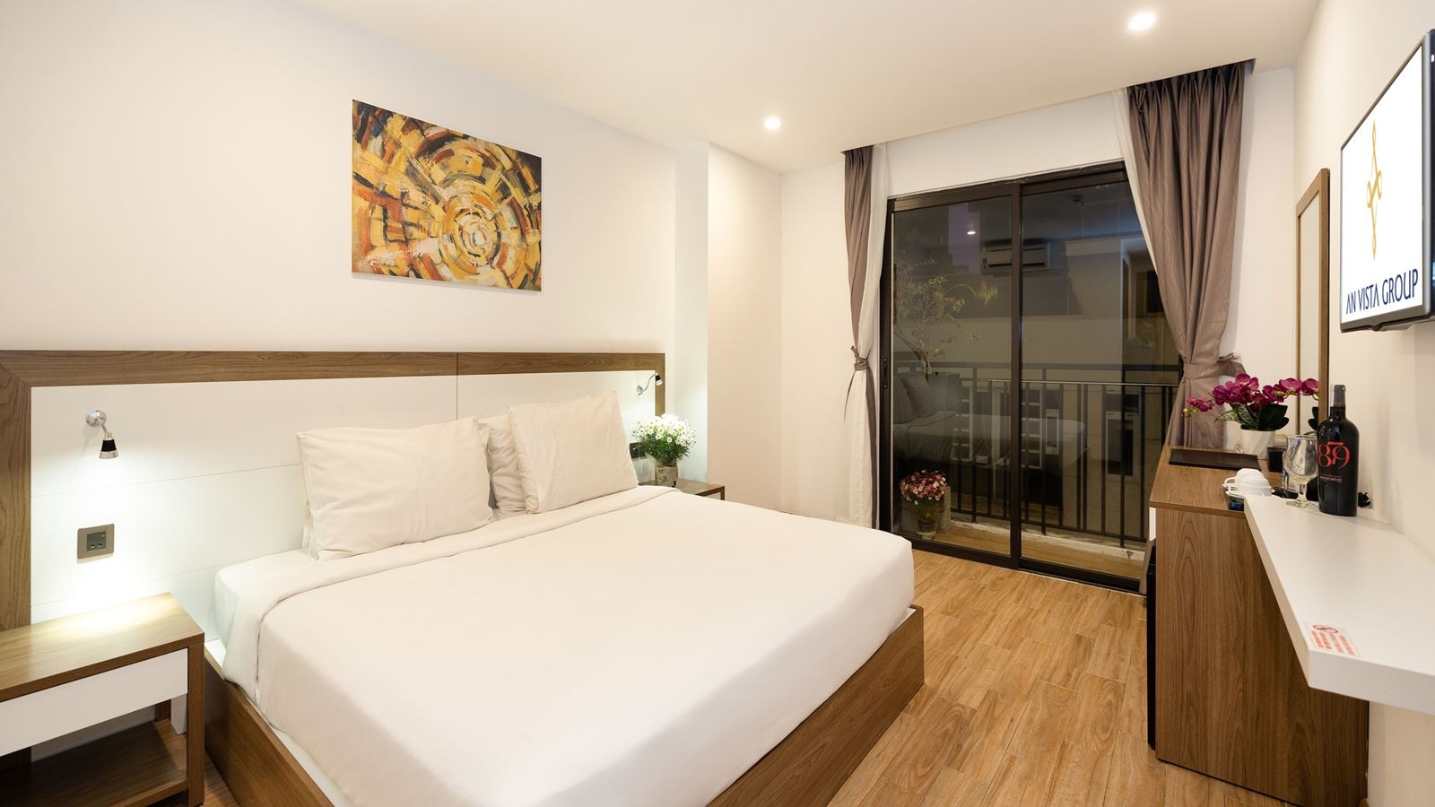 rooms-superior-city-view-with-balcony