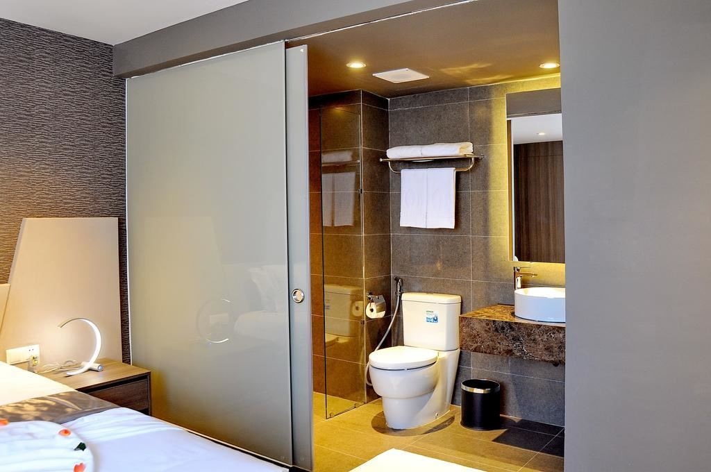 rooms-superior-no-window-room