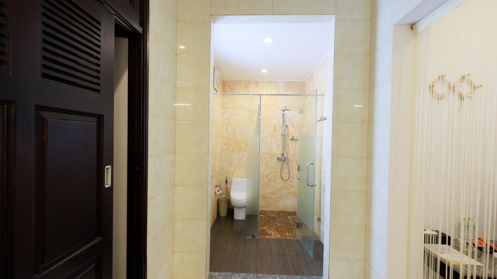 rooms-deluxe-beachfront-twin