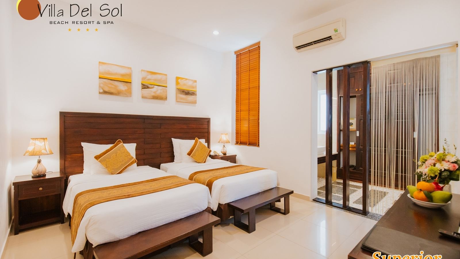 rooms-superior-room