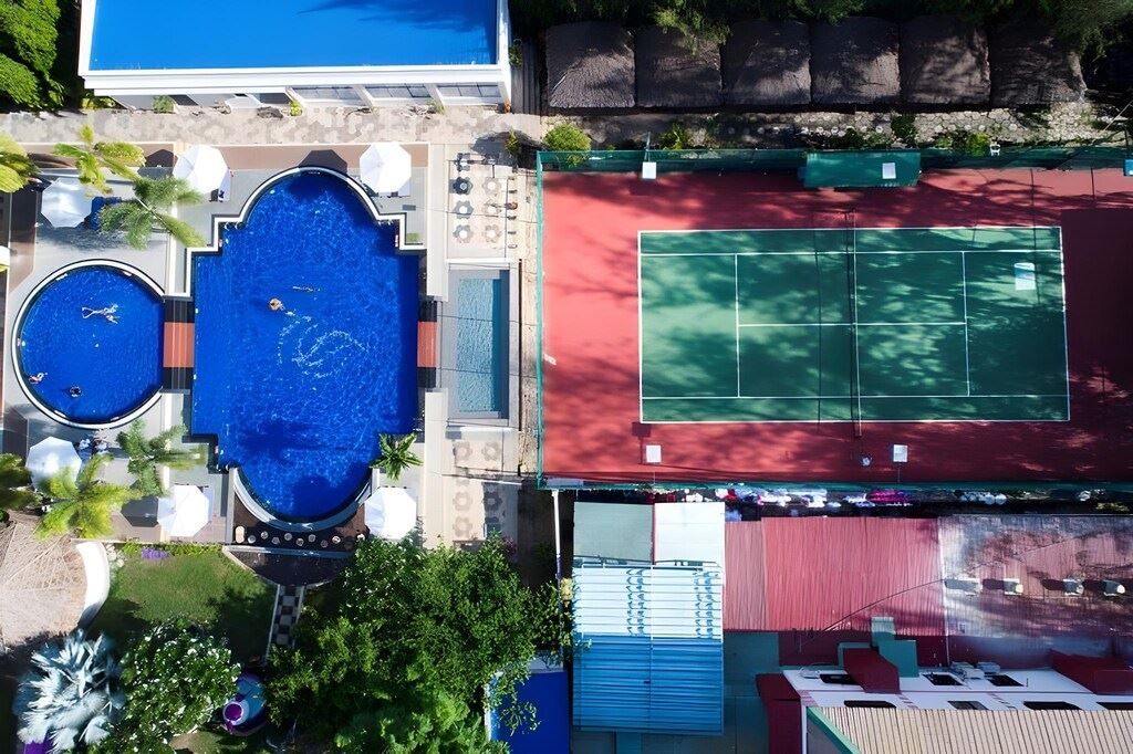 pools-outdoor-pool
