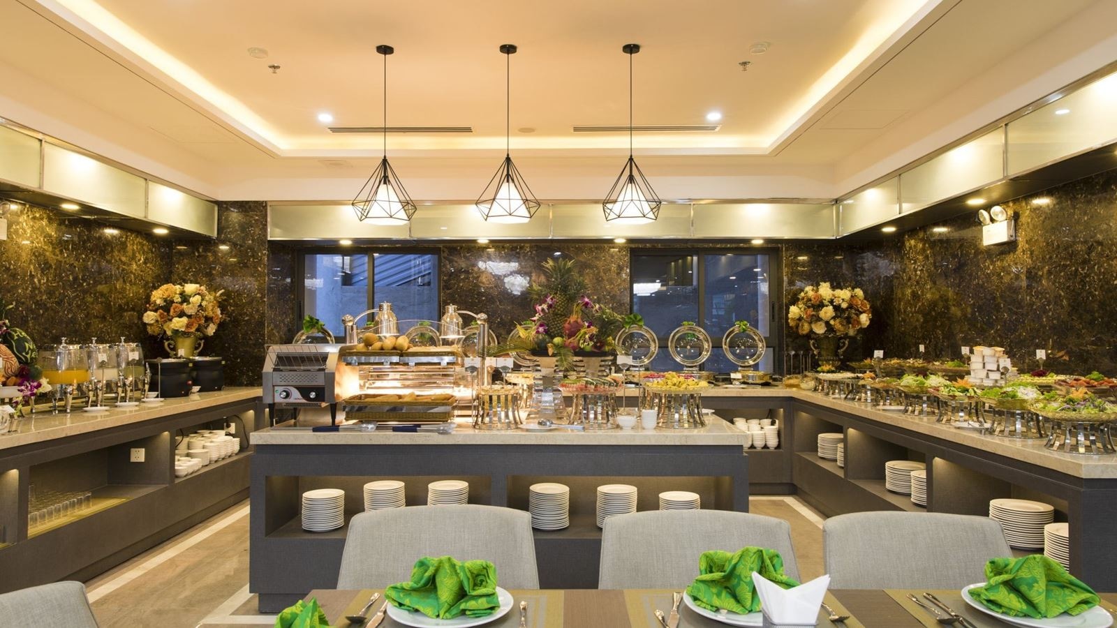 restaurants-main-restaurant