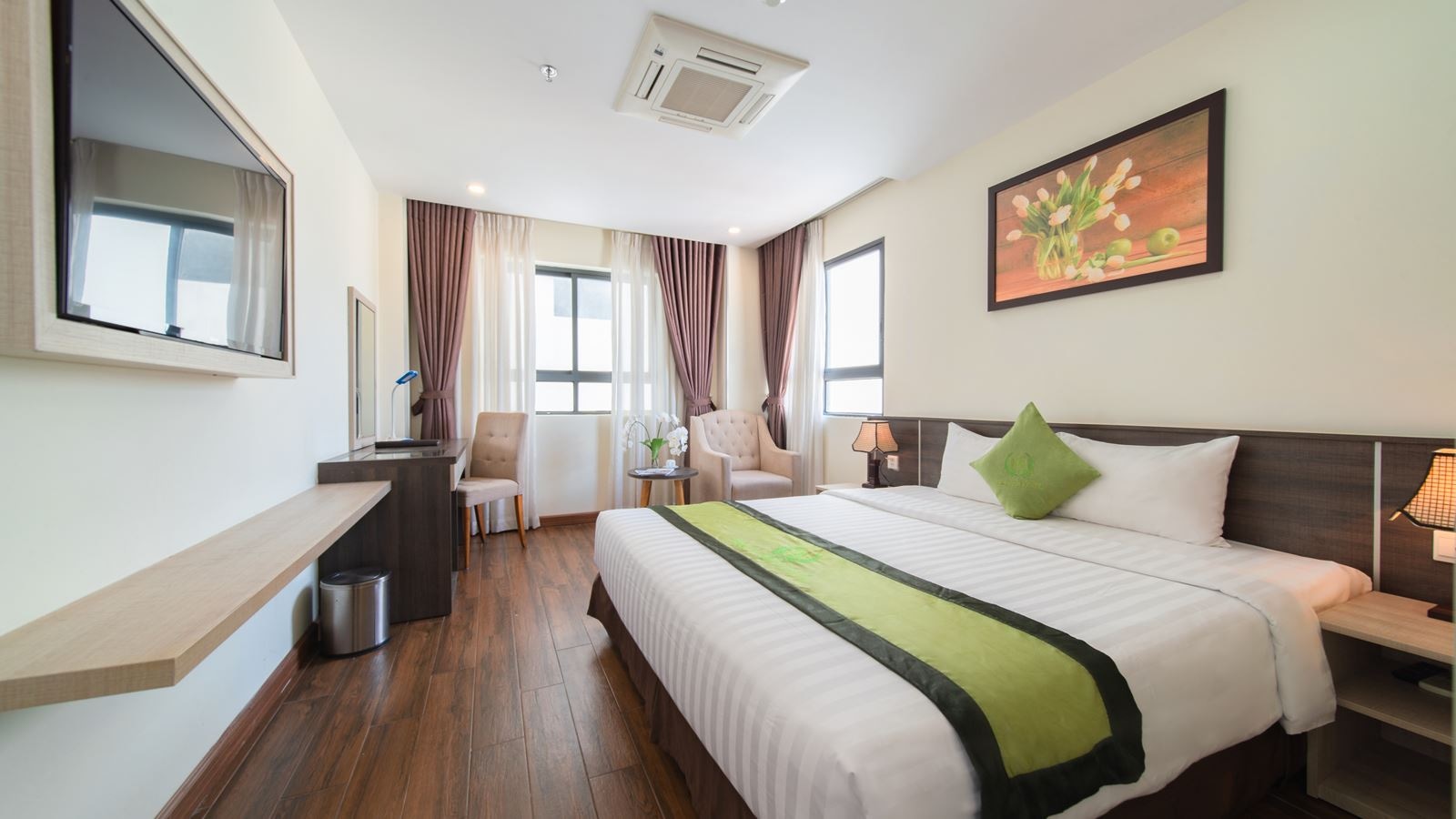 rooms-deluxe-with-balcony-child-without-extra-bed