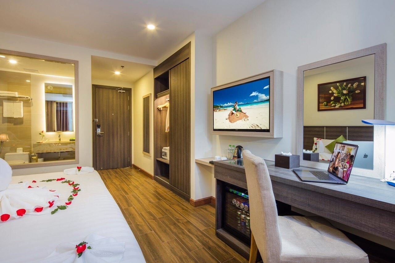 rooms-deluxe-with-balcony