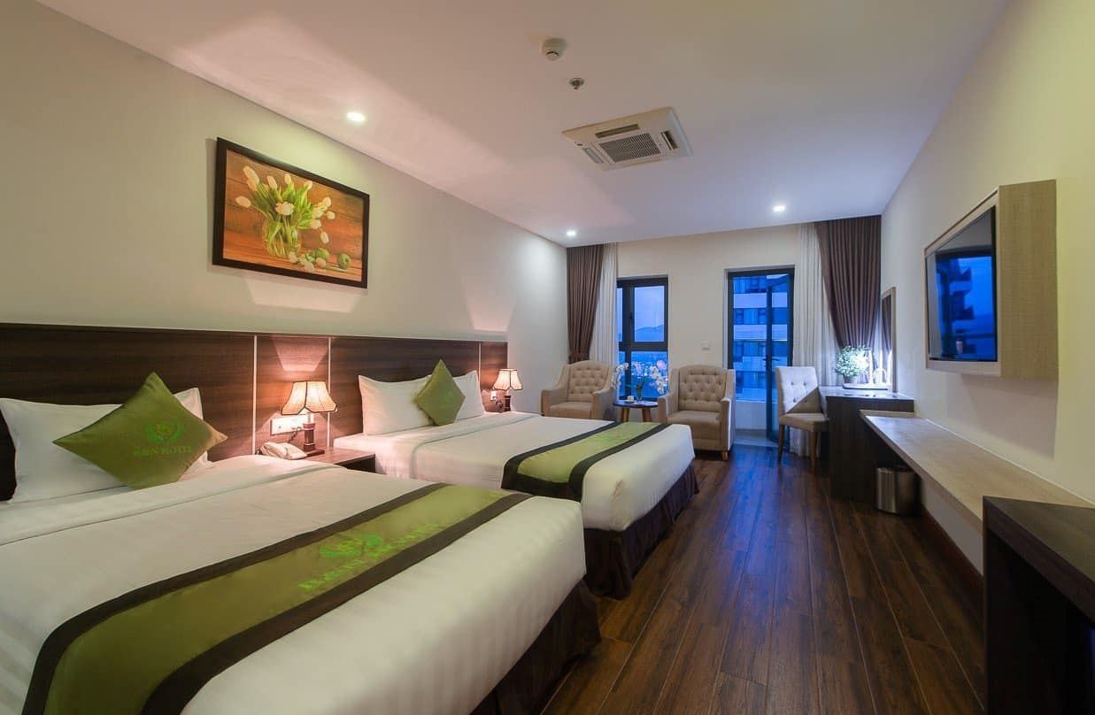 rooms-executive-triple-with-balcony
