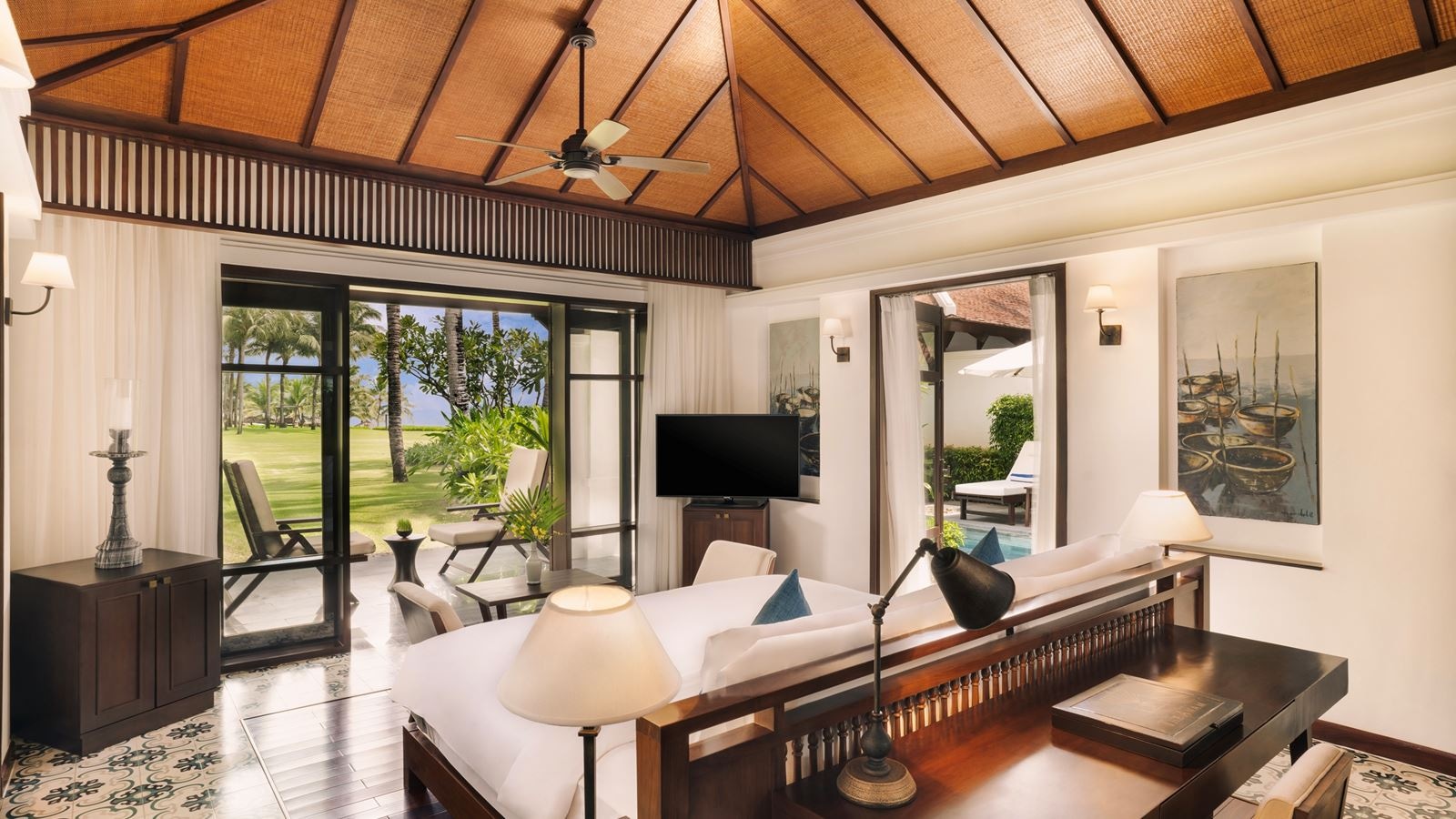 rooms-ocean-view-pool-villa