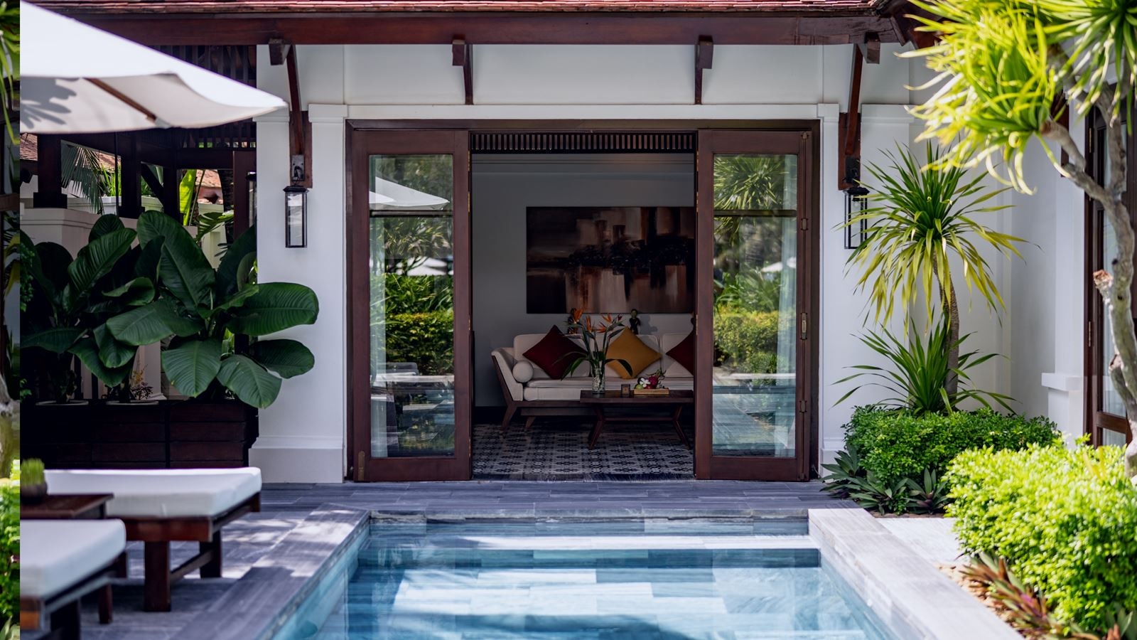 rooms-ocean-view-pool-villa-child-without-extra-bed