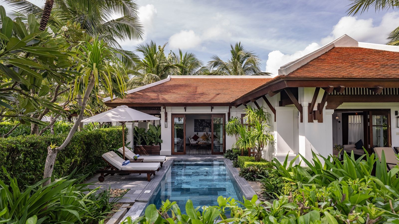 rooms-ocean-view-pool-villa-child-without-extra-bed