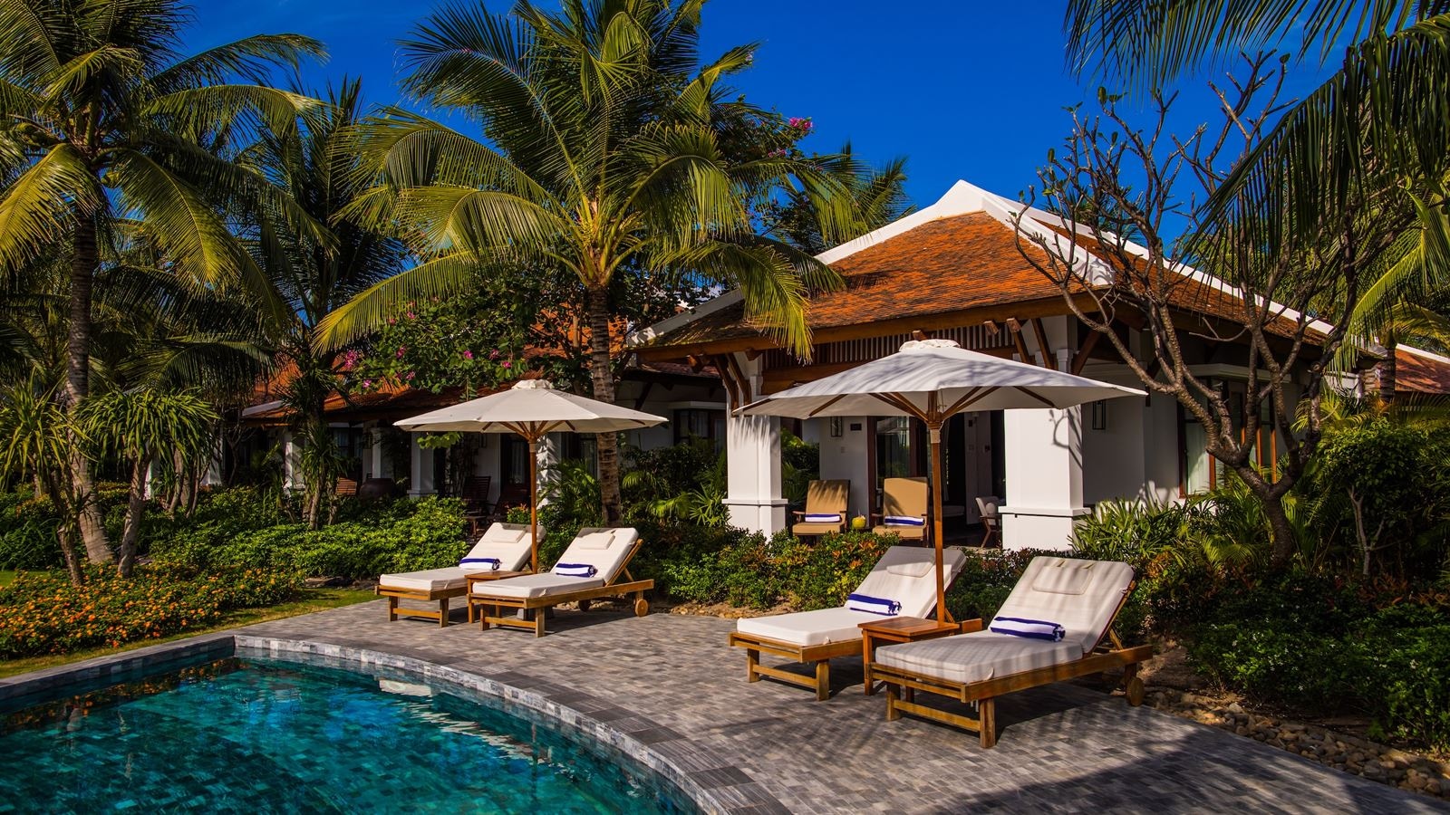 rooms-pool-view-villa-child-without-extra-bed