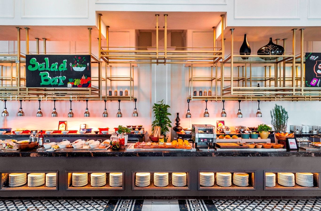 restaurants-garden-court-restaurant