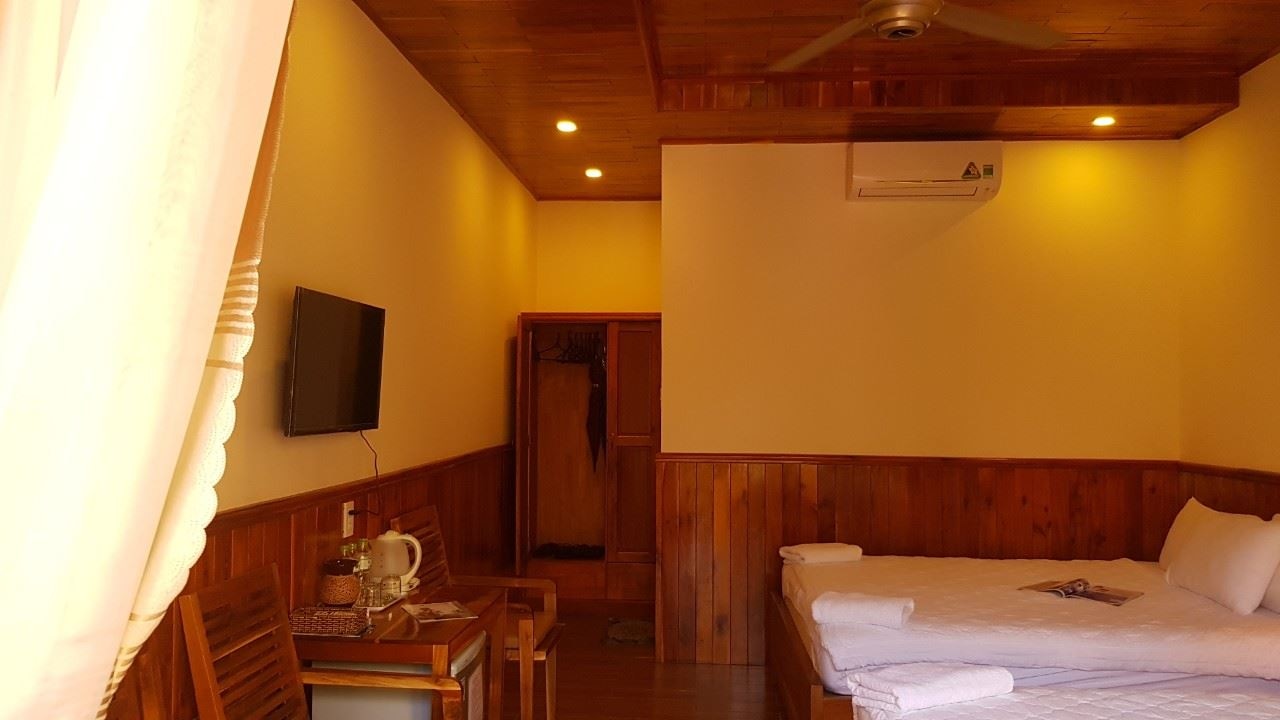 rooms-deluxe-family-roh-garden-view-with-balcony