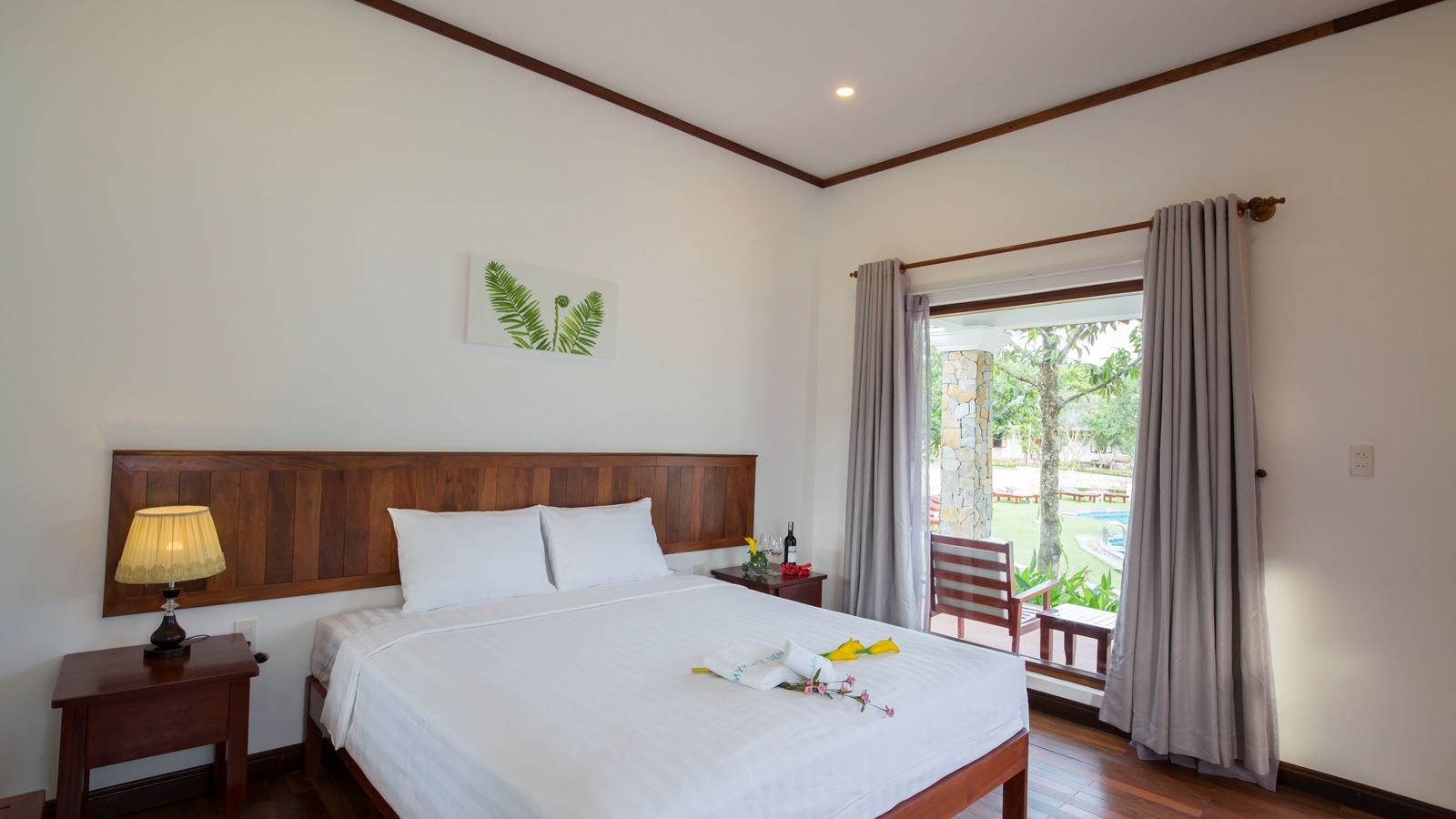 rooms-premium-pool-retreat-double