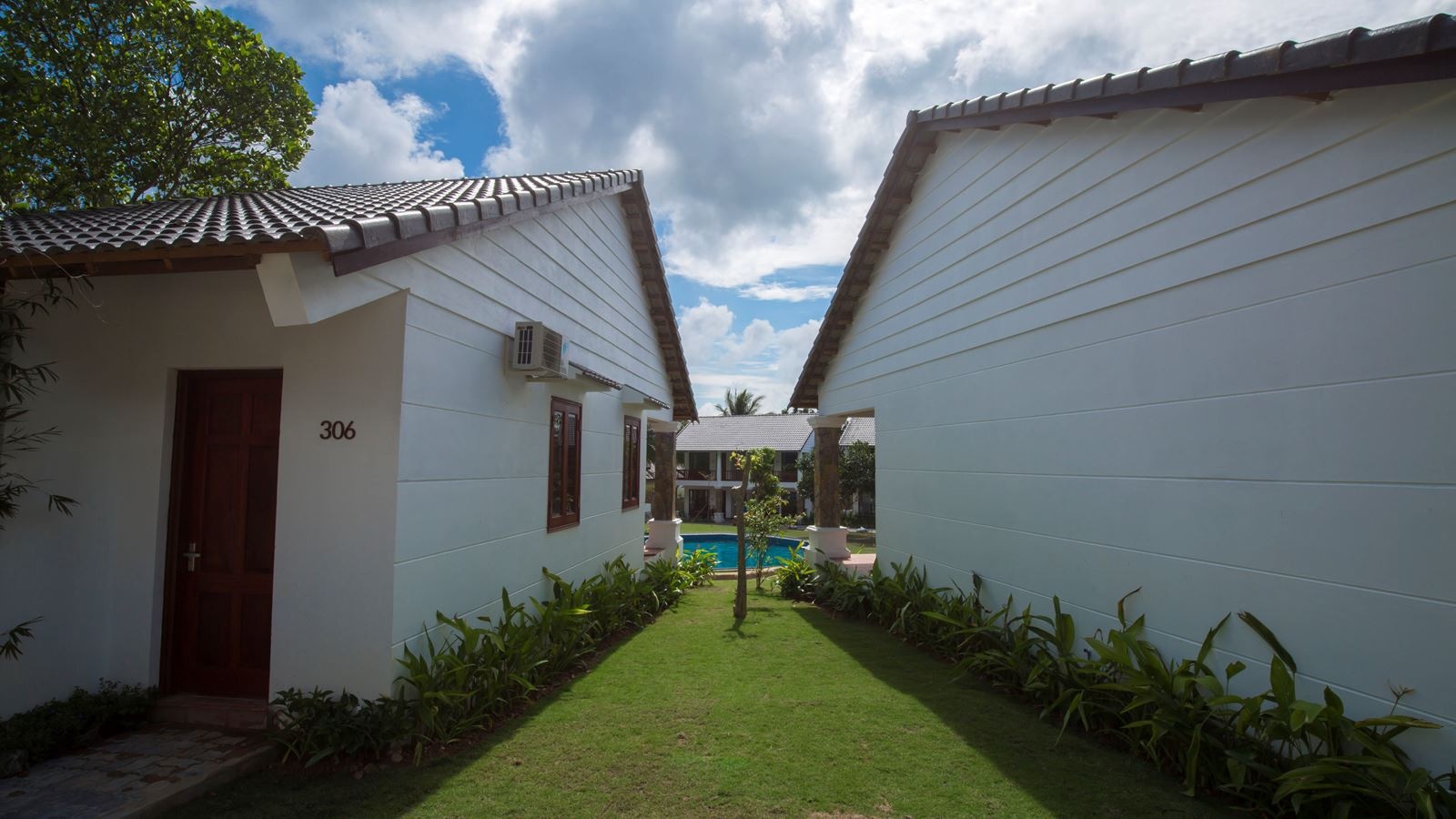 rooms-premium-pool-retreat-double