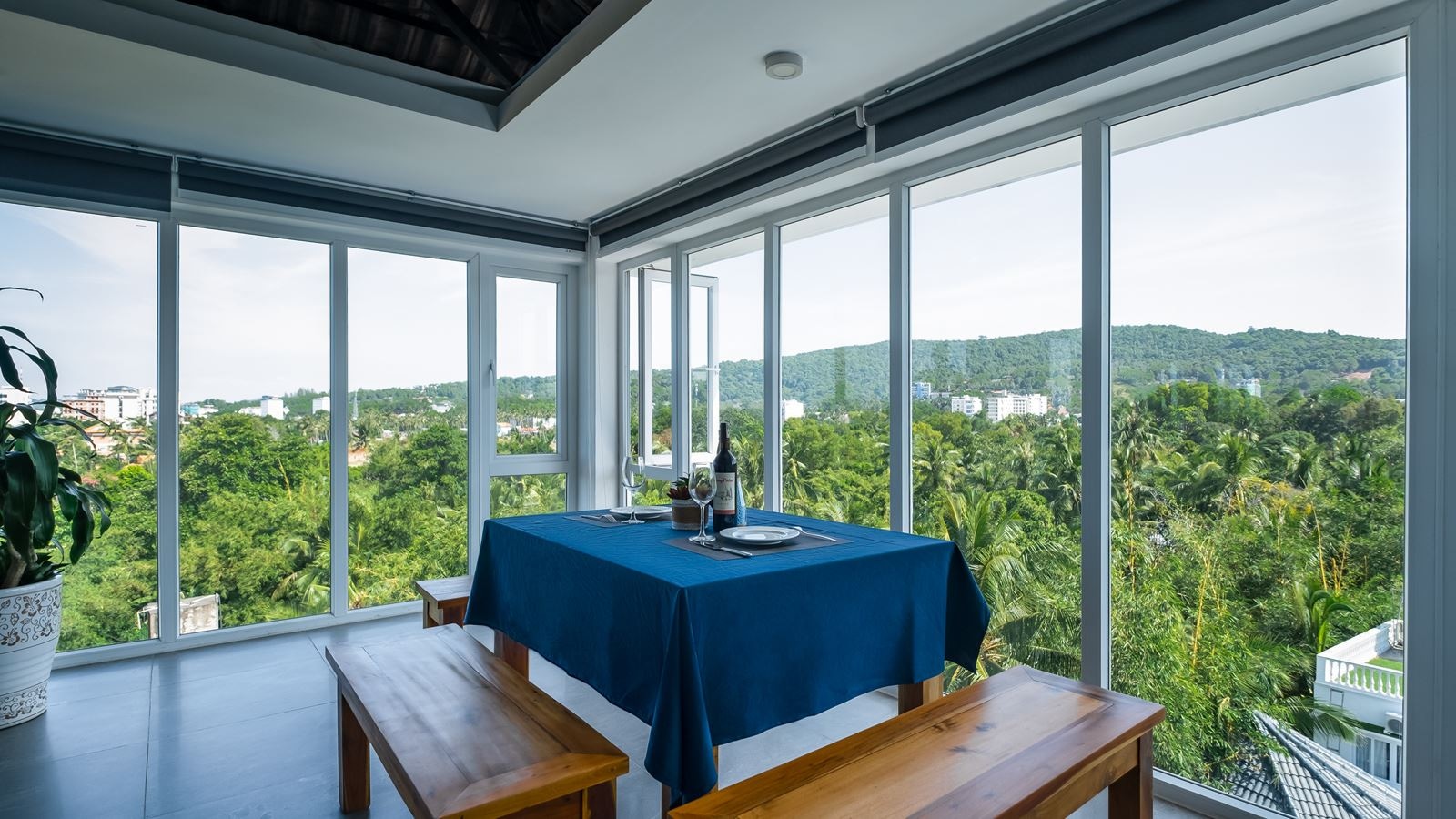 restaurants-sky-garden-restaurant