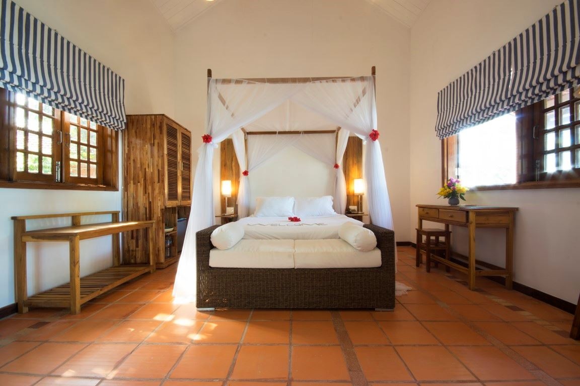 rooms-room-large-sea-view