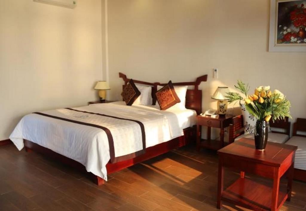 rooms-beach-front-double-with-balcony