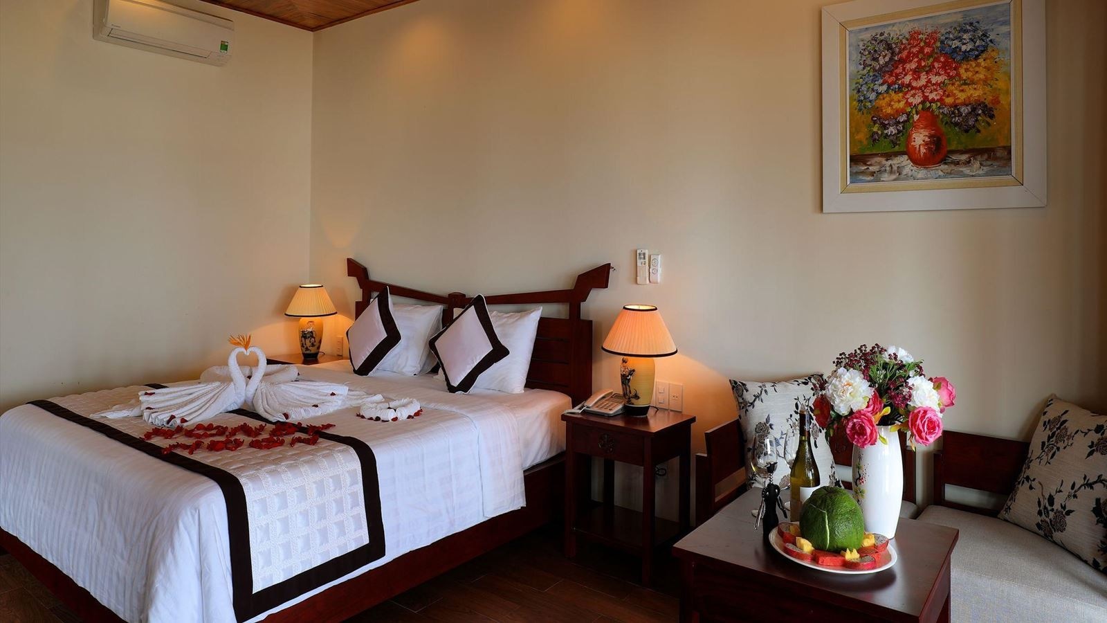 rooms-deluxe-ocean-view-with-balcony-child-without-extra-bed