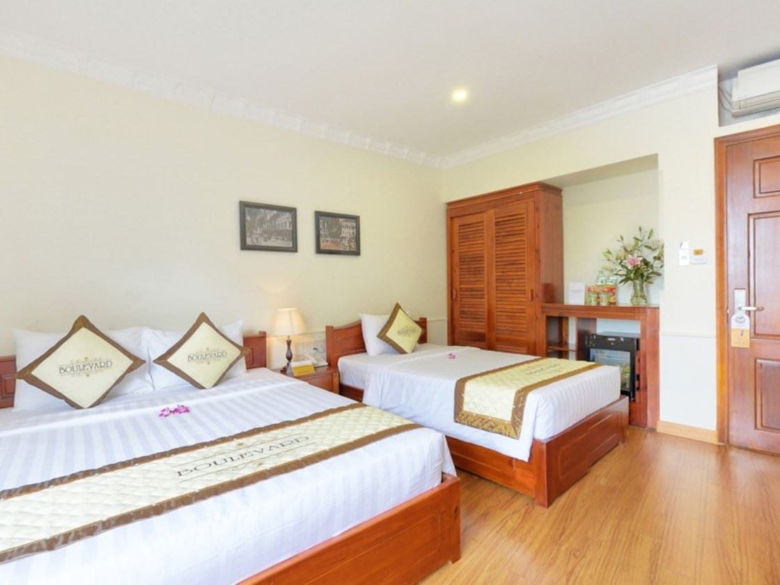 rooms-room-superior-triple