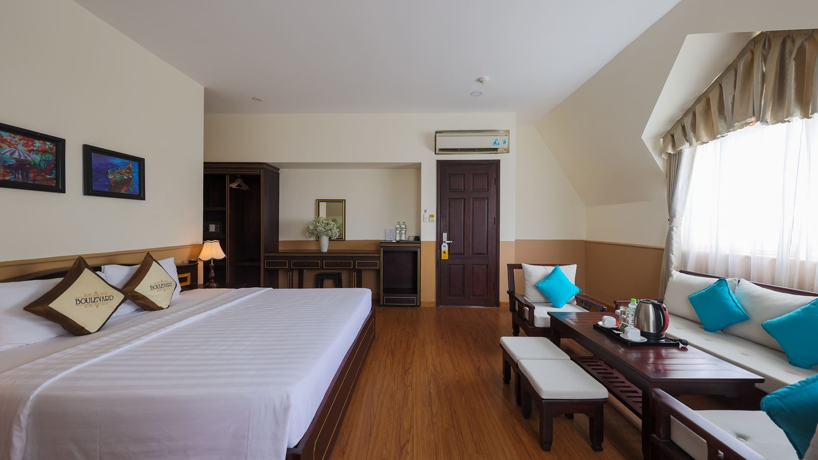 rooms-deluxe-premium-ocean-view