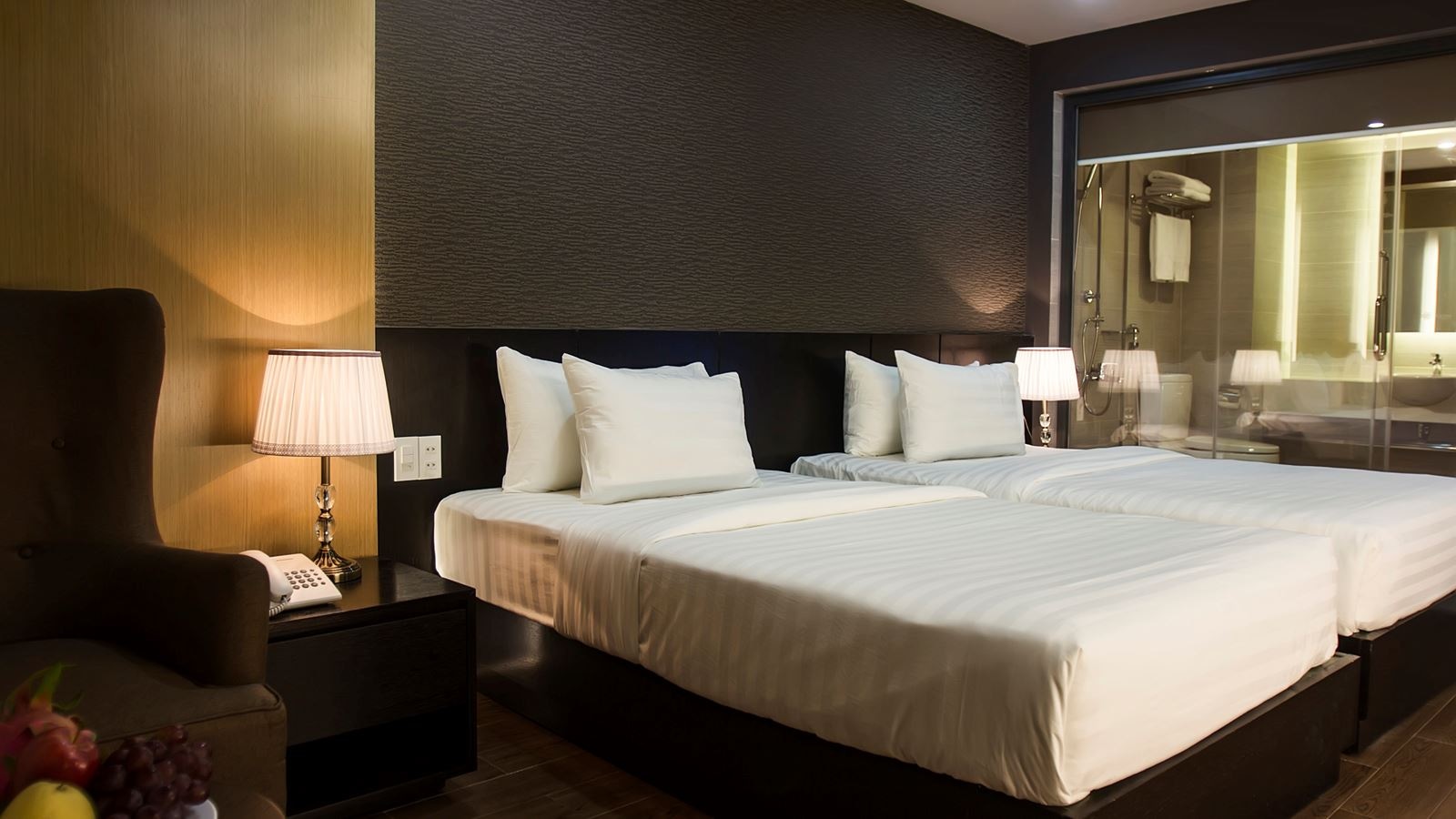 rooms-deluxe-city-view