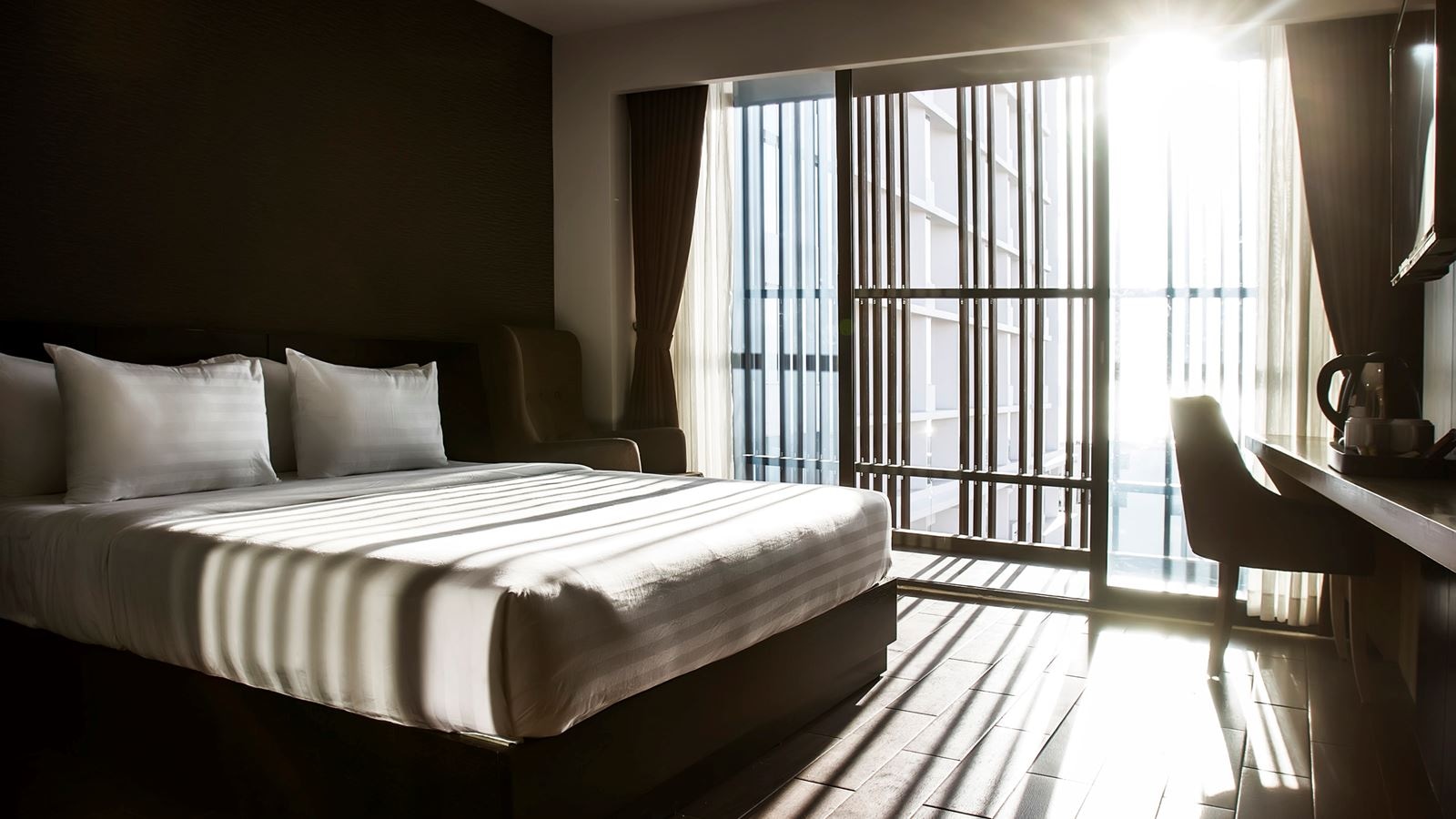 rooms-senior-deluxe-ocean-view