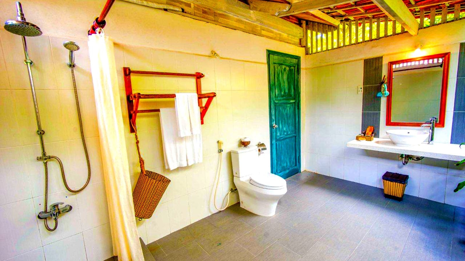 rooms-superior-bungalow-garden-view