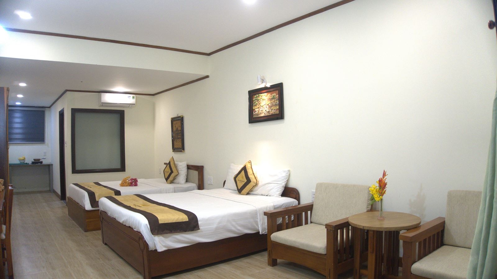 rooms-deluxe-room-with-kitchen