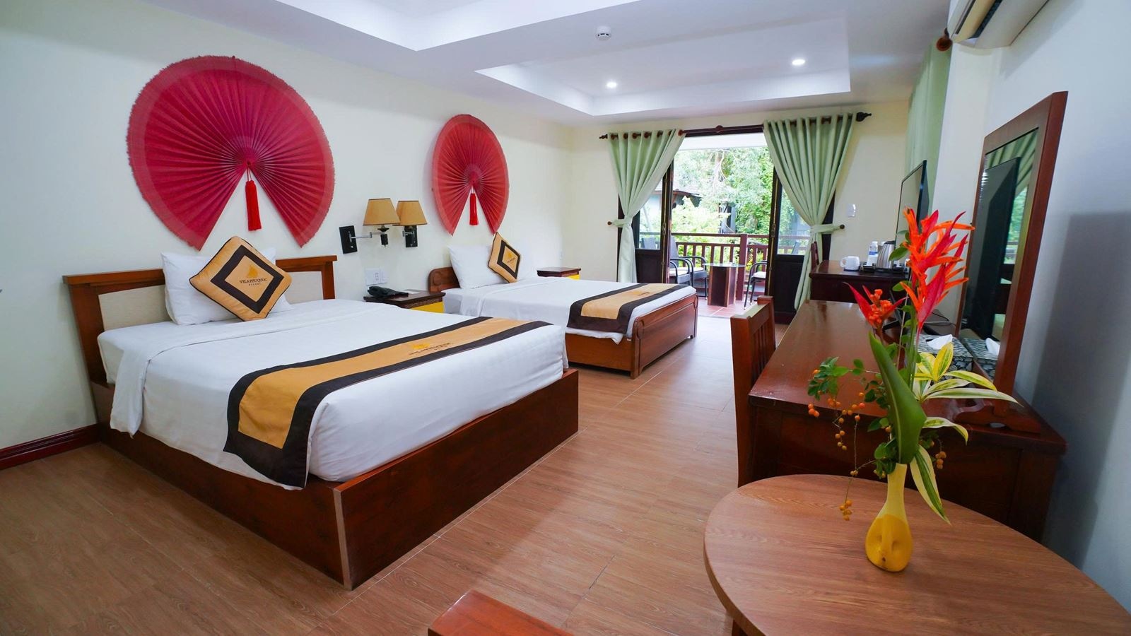 rooms-superior-family