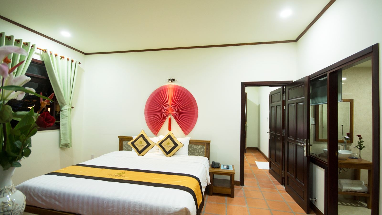 rooms-two-connecting-rooms