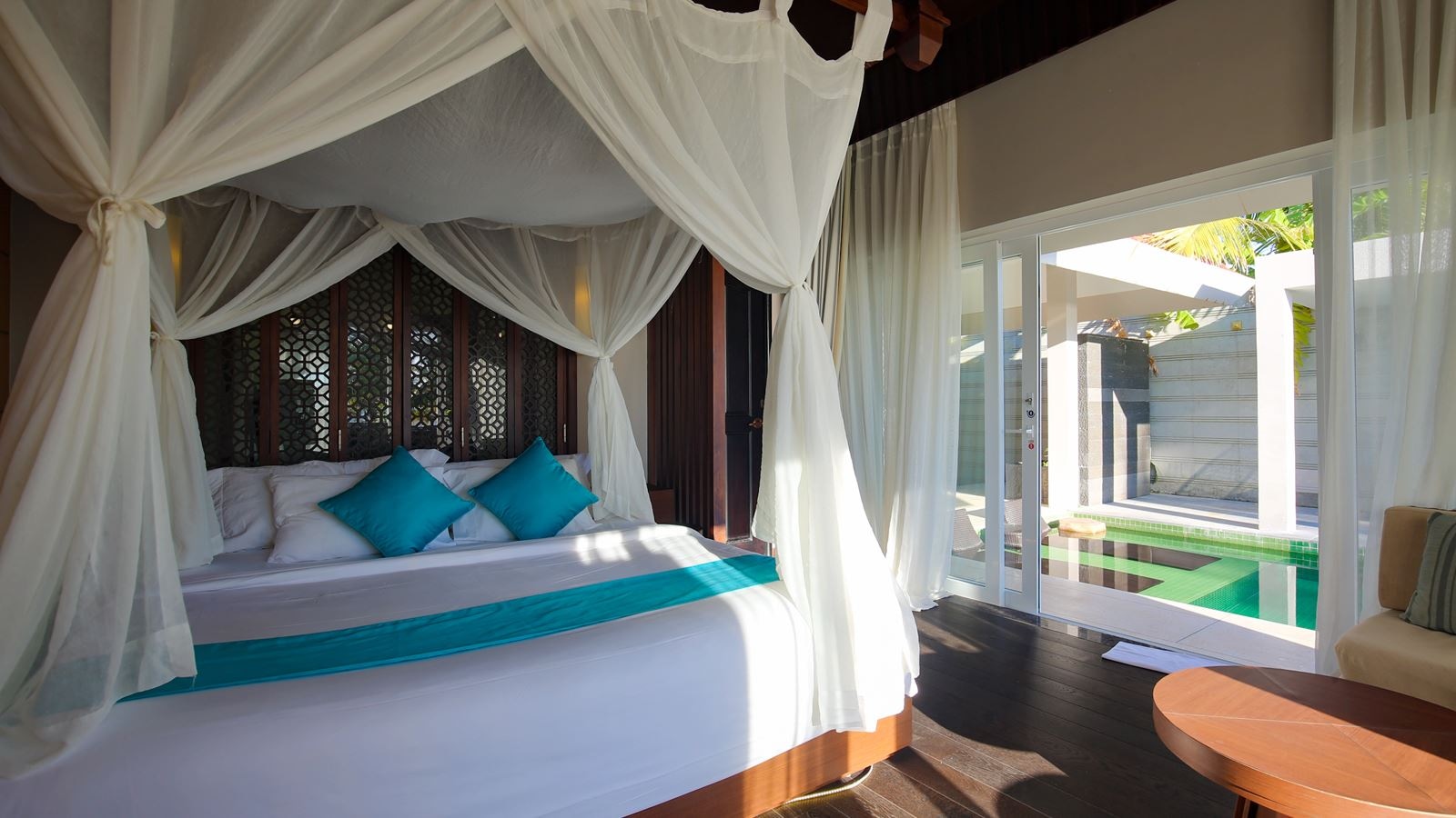 rooms-beachfront-villa