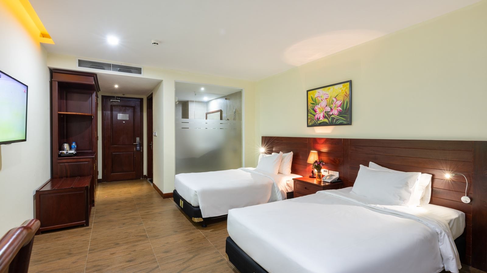 rooms-deluxe-hill-view-balcony-child-without-extra-bed