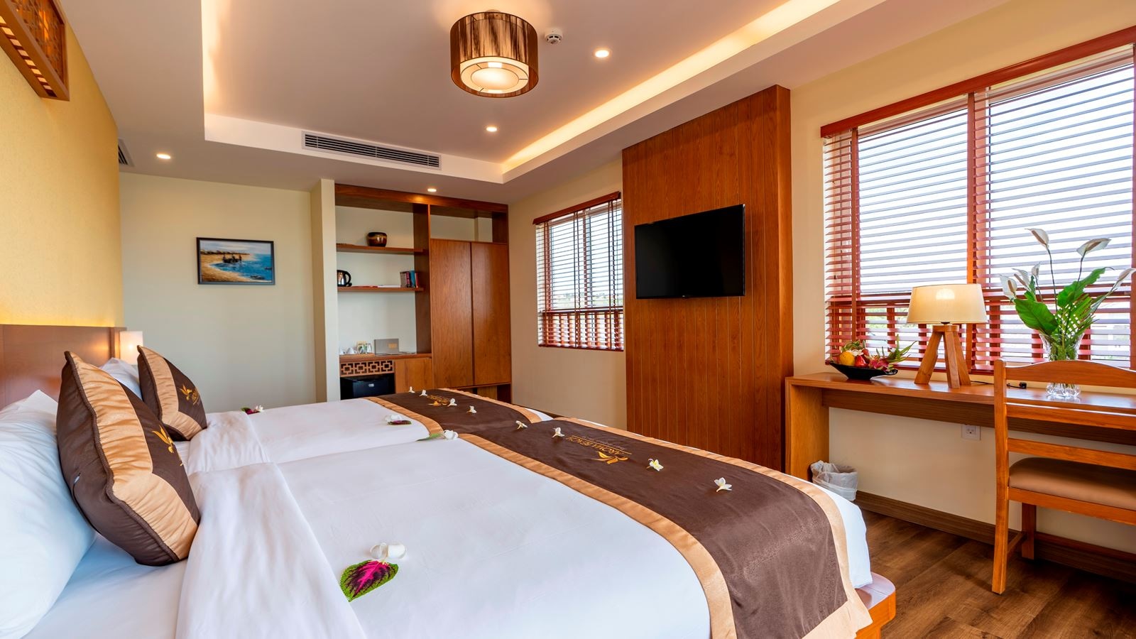 rooms-aroma-superior-sea-view-with-terrace