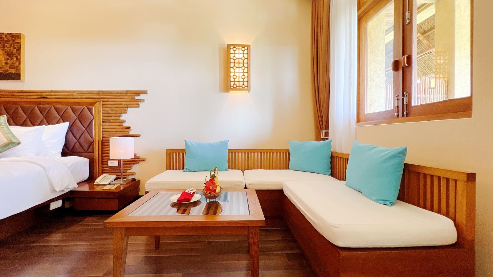 rooms-aroma-village-garden-view-with-balcony