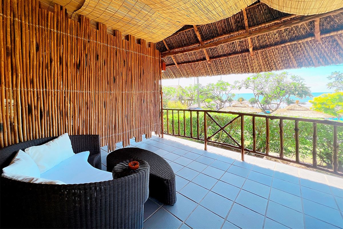 rooms-aroma-suite-jacuzzi-with-balcony-child-without-extra-bed