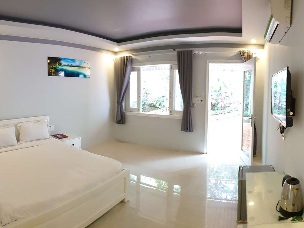 rooms-standard-double-bungalow-garden-view-with-balcony