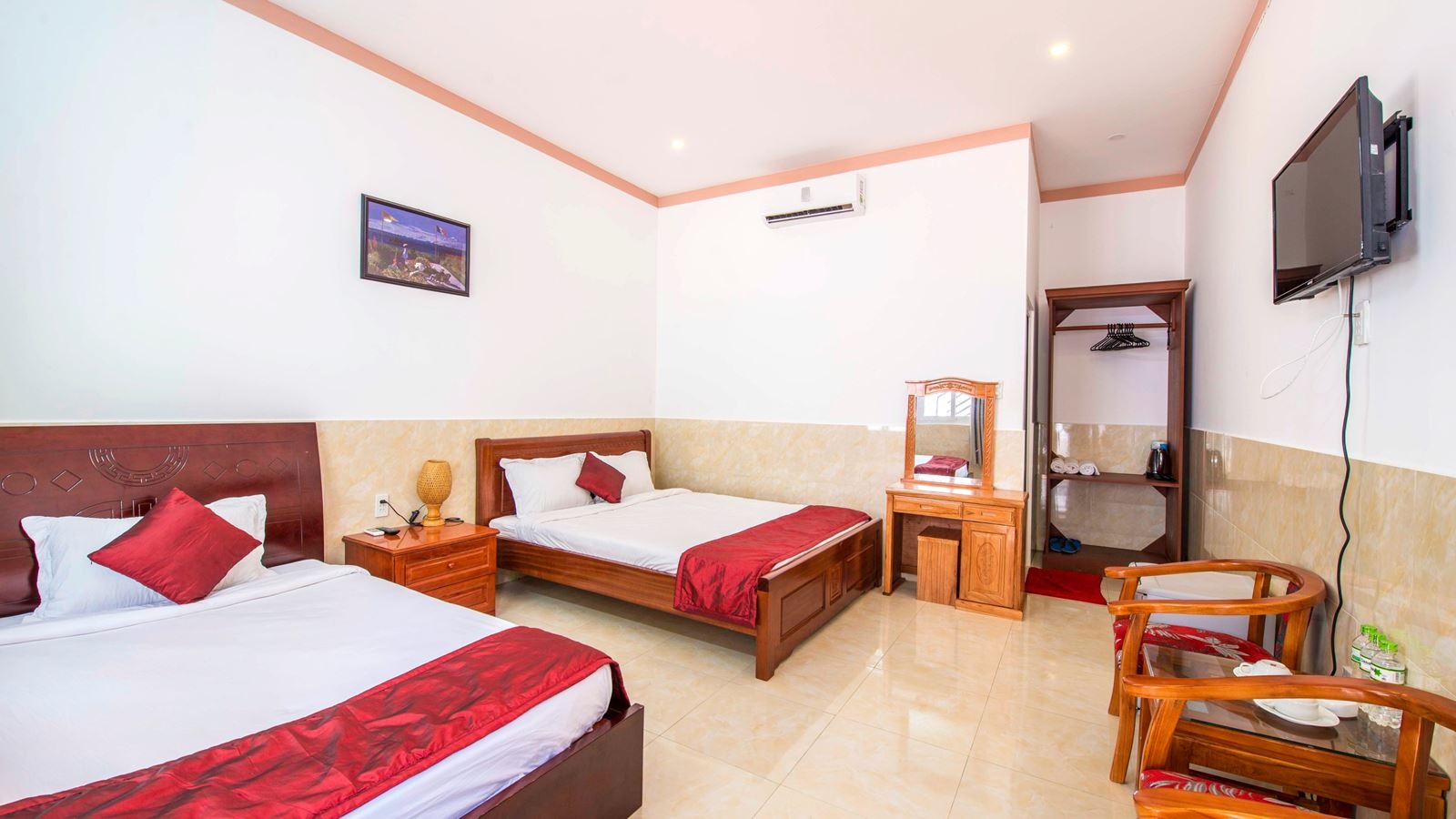 rooms-bungalow-triple-garden-view-with-balcony