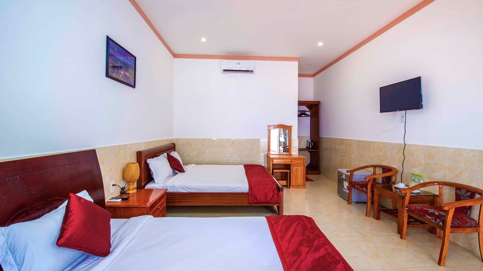 rooms-bungalow-triple-garden-view-with-balcony