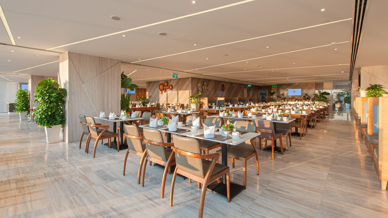 restaurants-royal-restaurant