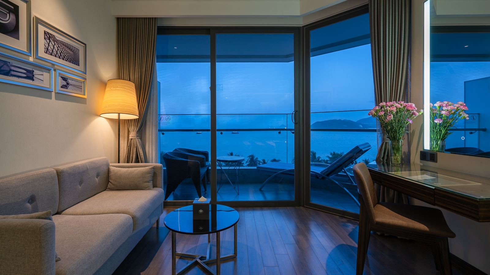 rooms-executive-balcony-ocean-view