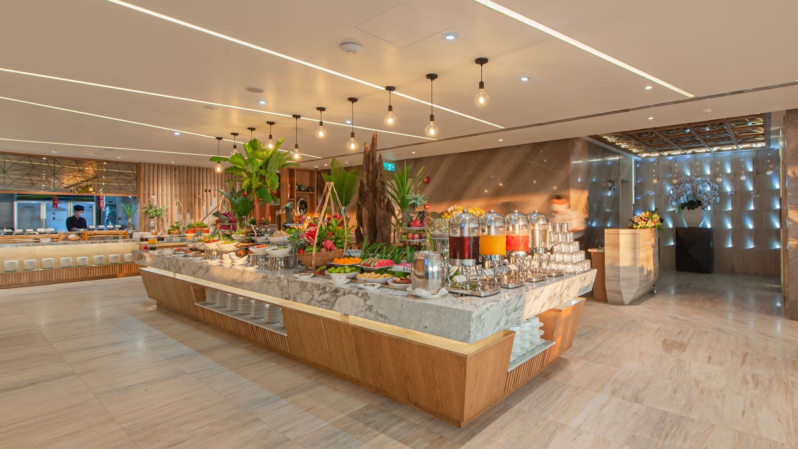 restaurants-royal-restaurant