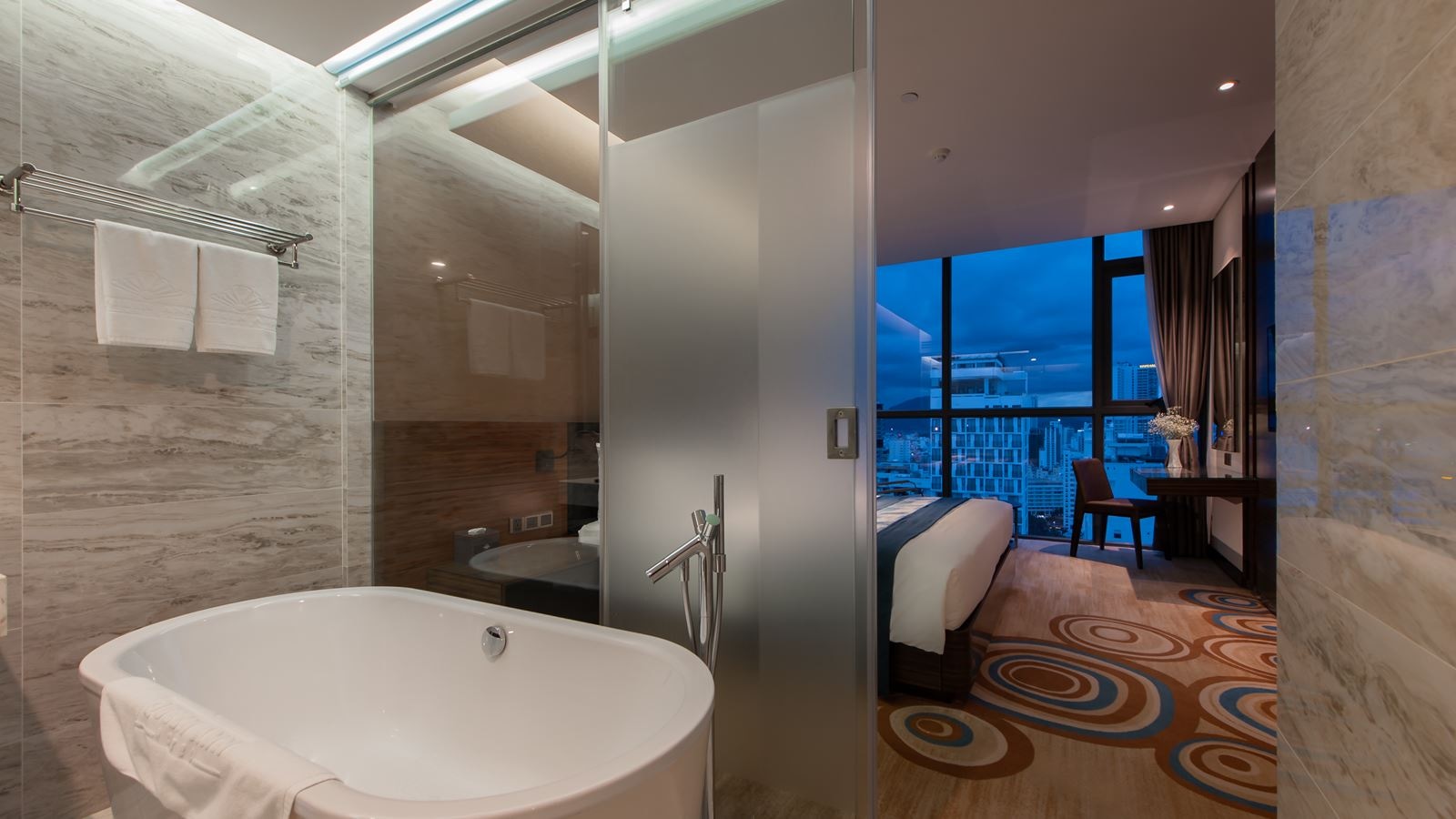 rooms-grand-suite-sea-view-balcony-child-without-extra-bed