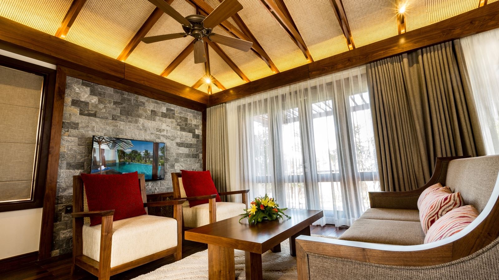 rooms-2bedroom-pool-villa