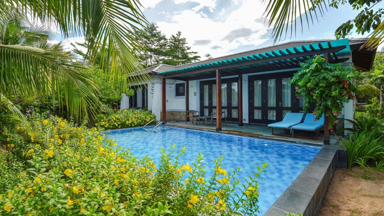 rooms-2bedroom-pool-villa