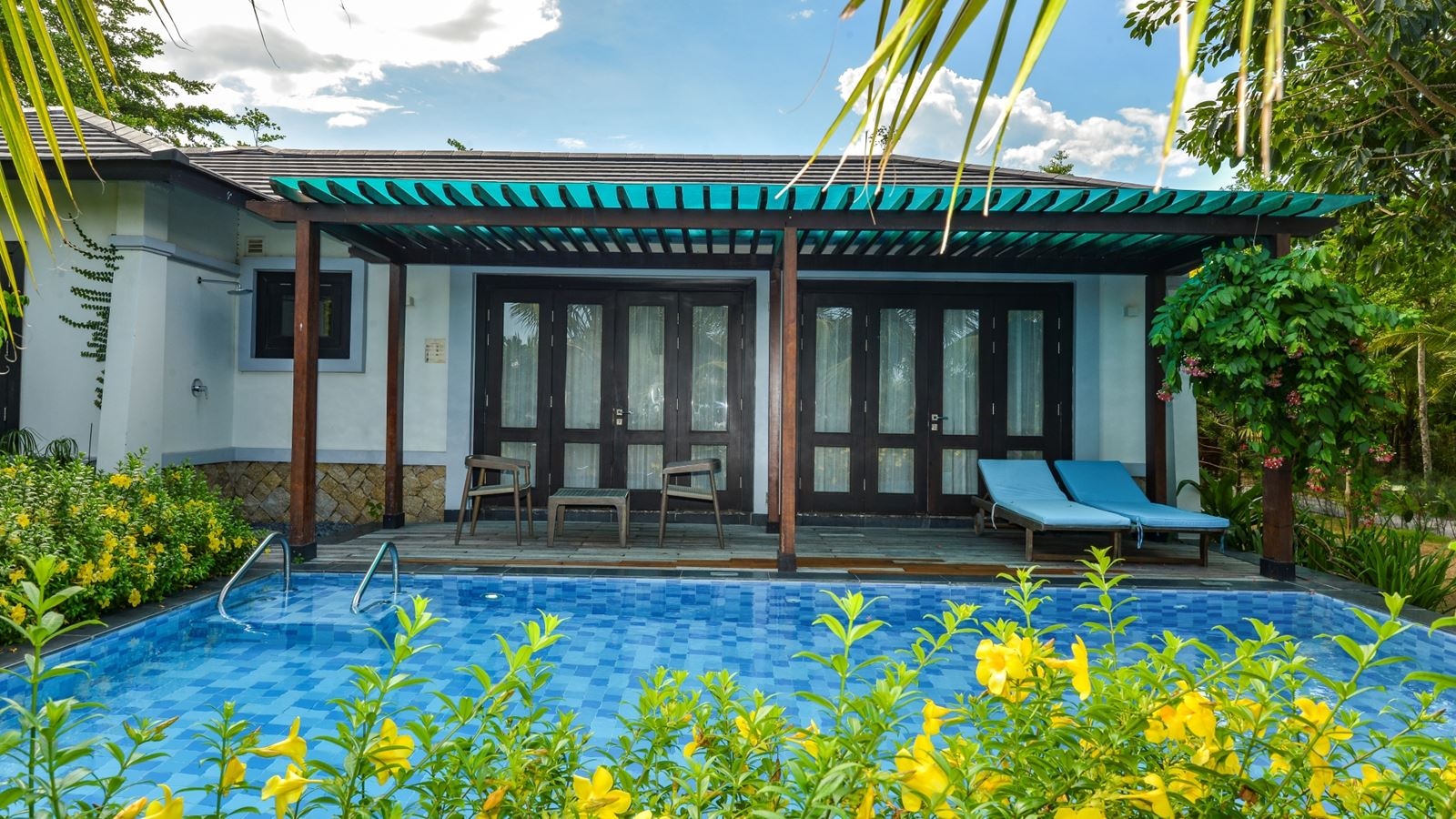 rooms-2bedroom-pool-villa