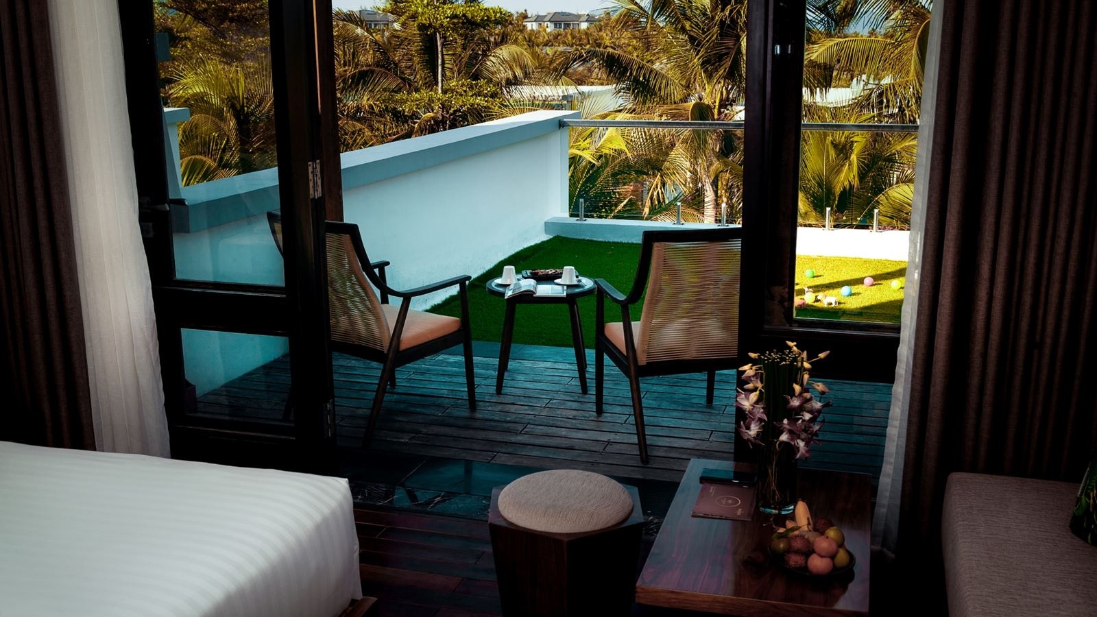 rooms-premium-with-balcony