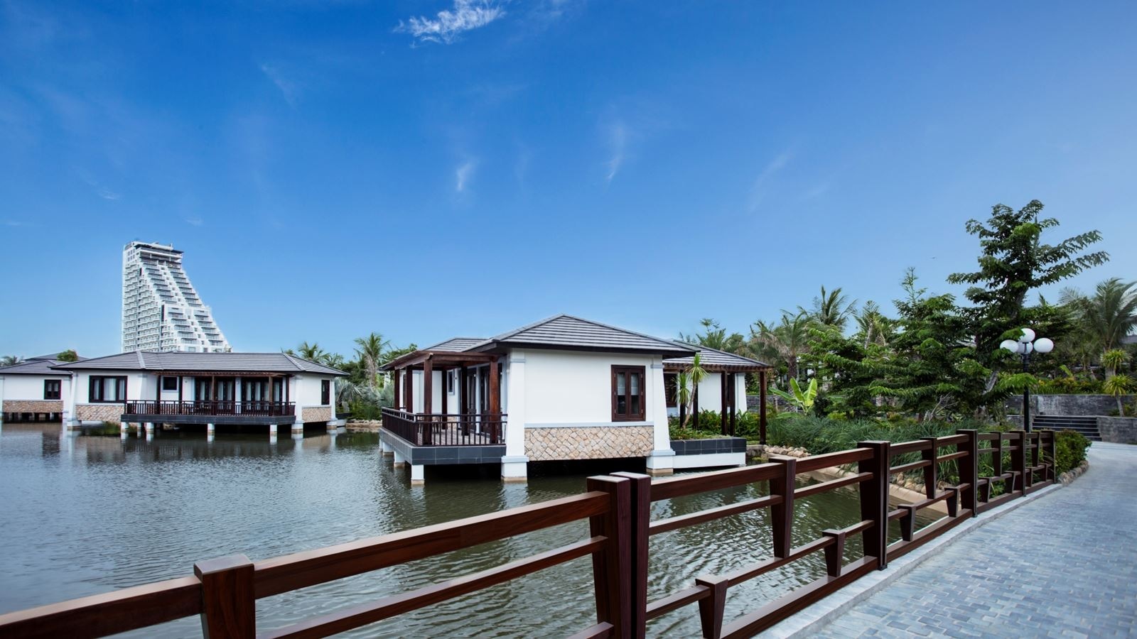 rooms-2bedroom-gardenlagoon-villa