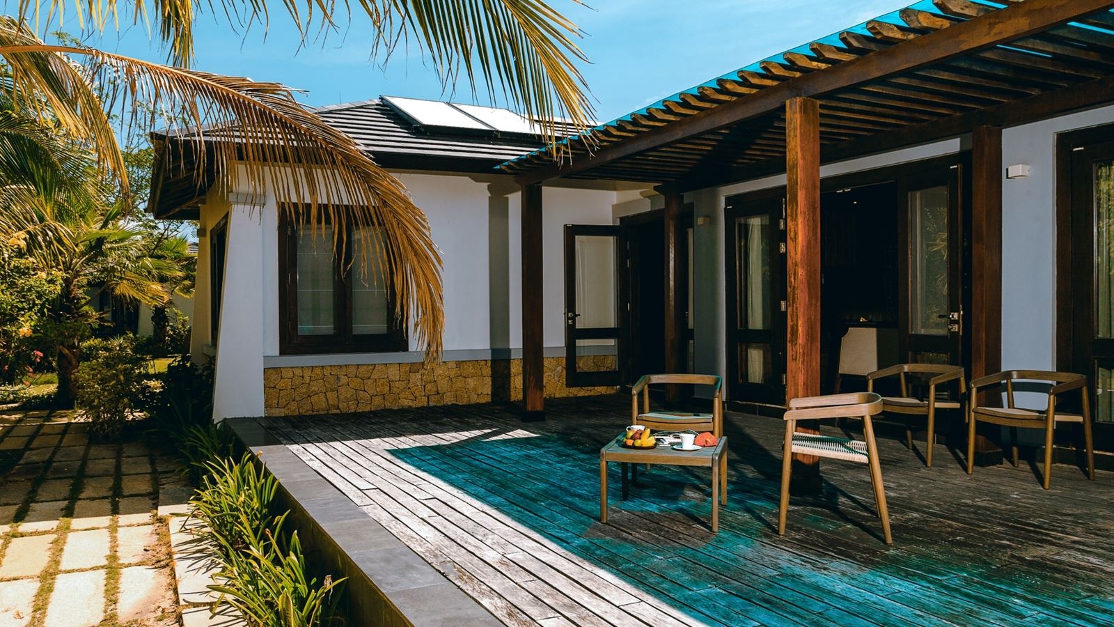 rooms-3bedroom-garden-villa